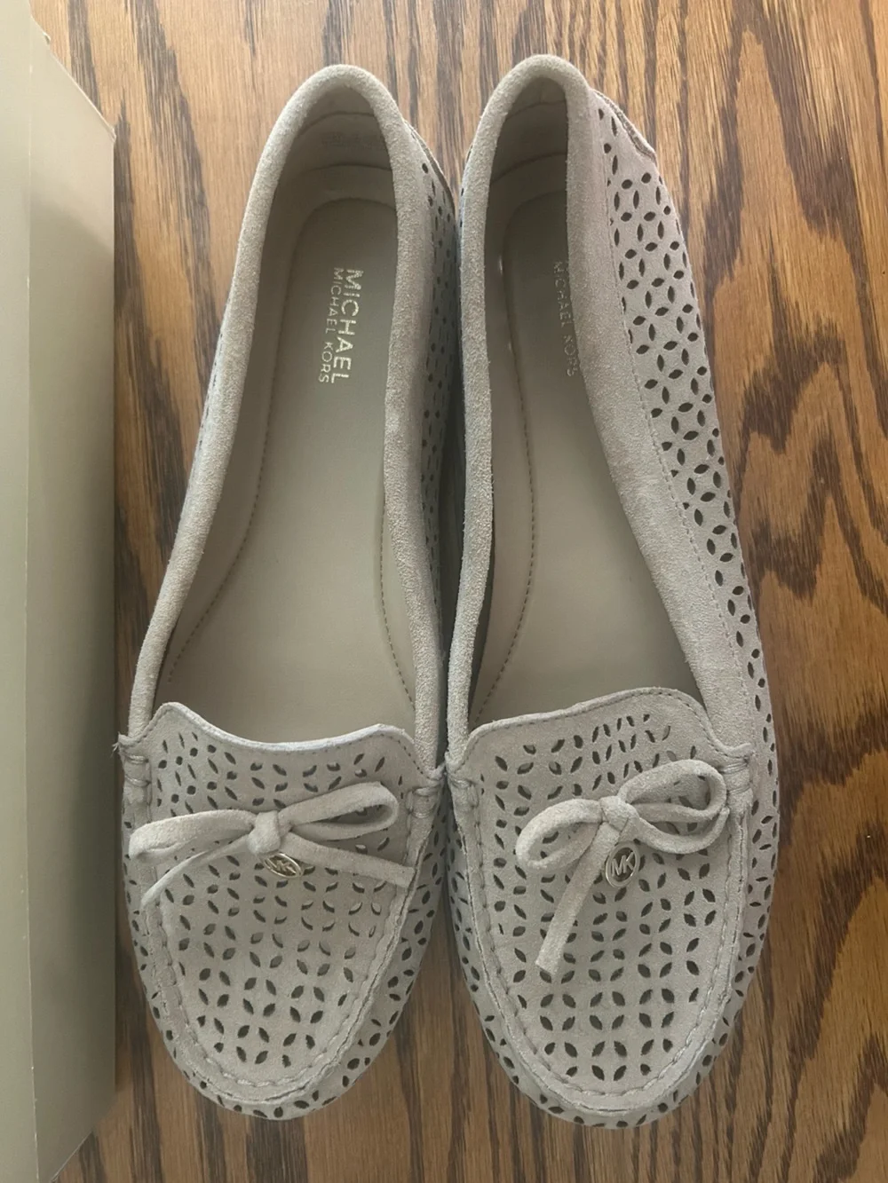 Michael Kors Olivia Women’s Laser-Cut Bow Loafers in Light Tan/Khaki